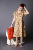 платье 282КБ Платье-сорочка, выкроенное по косой, с завышенной талией с поясом. Ткань 100% хлопок.



Фото Екатерины Беляковой.